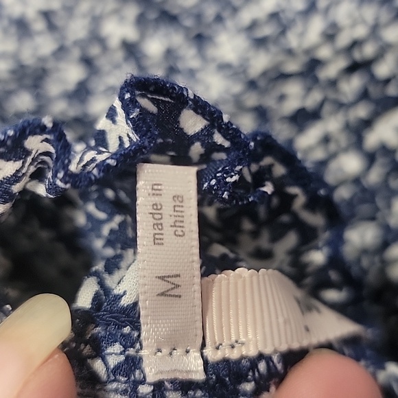 Mi ami, Size M, Halana, Blue Floral High Neck Blouse, Smocked Upper, Ruffle Hem - Picture 13 of 16